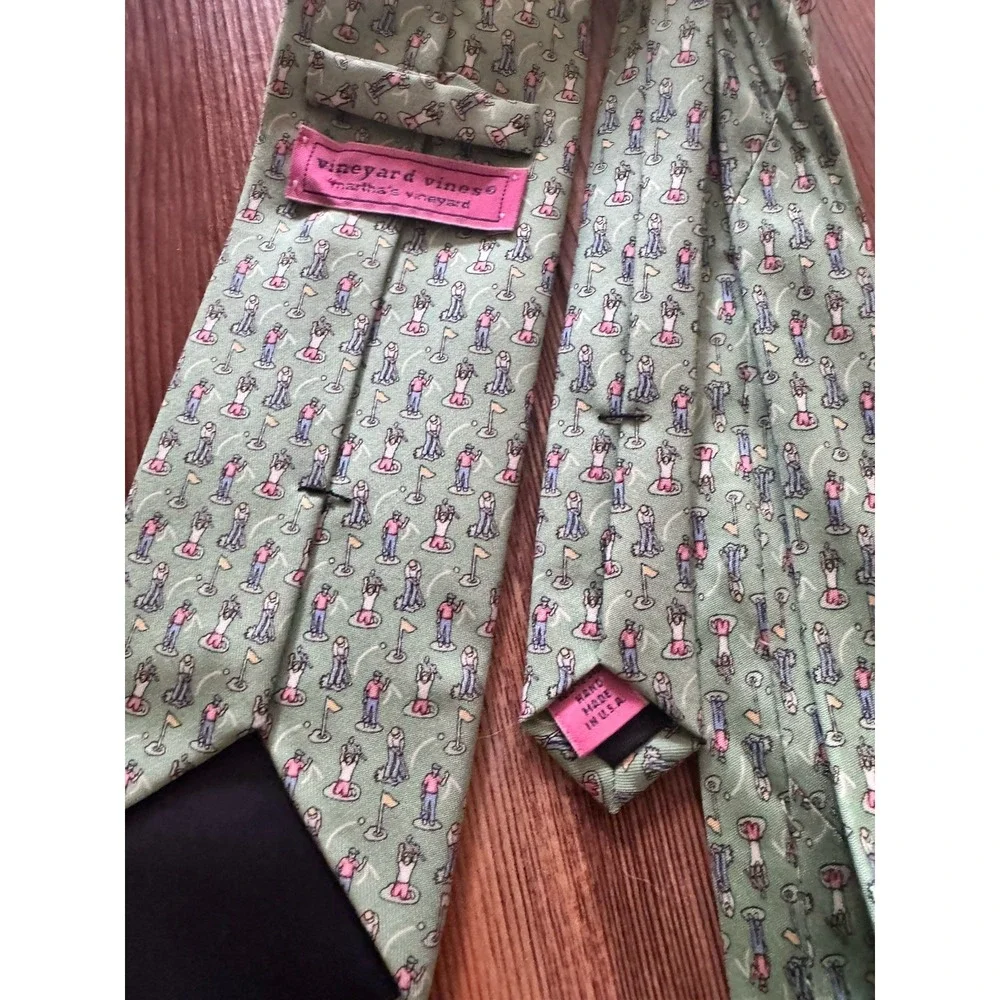 Vineyard Vines Martha's Vineyard Men Green Golfing 100% Silk Tie Made In USA